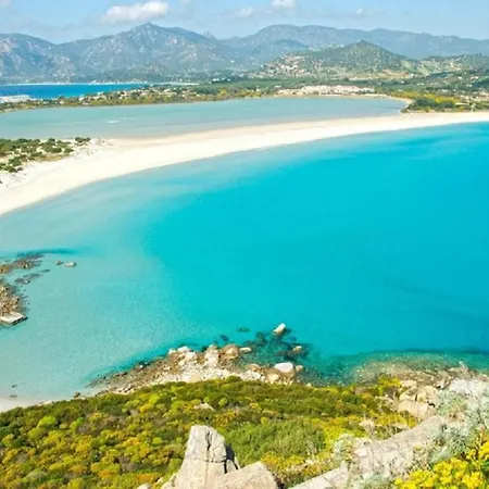 Arc شقة كالياري